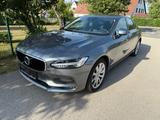 Volvo S90 Lim. Momentum, LEDER, NAVI, KAMERA - Volvo S90
