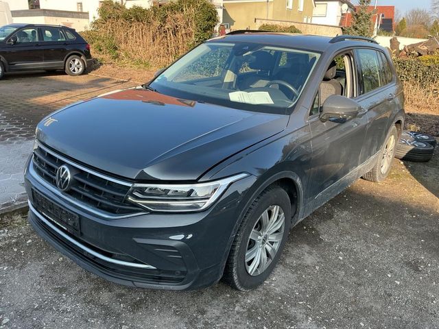 Volkswagen Tiguan Life 2.0 TDI/ACC/AHK/LANE