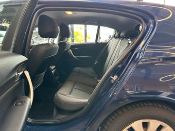 BMW 118 1 *Limousine*PDC*Klimaautomatik*Keyless*