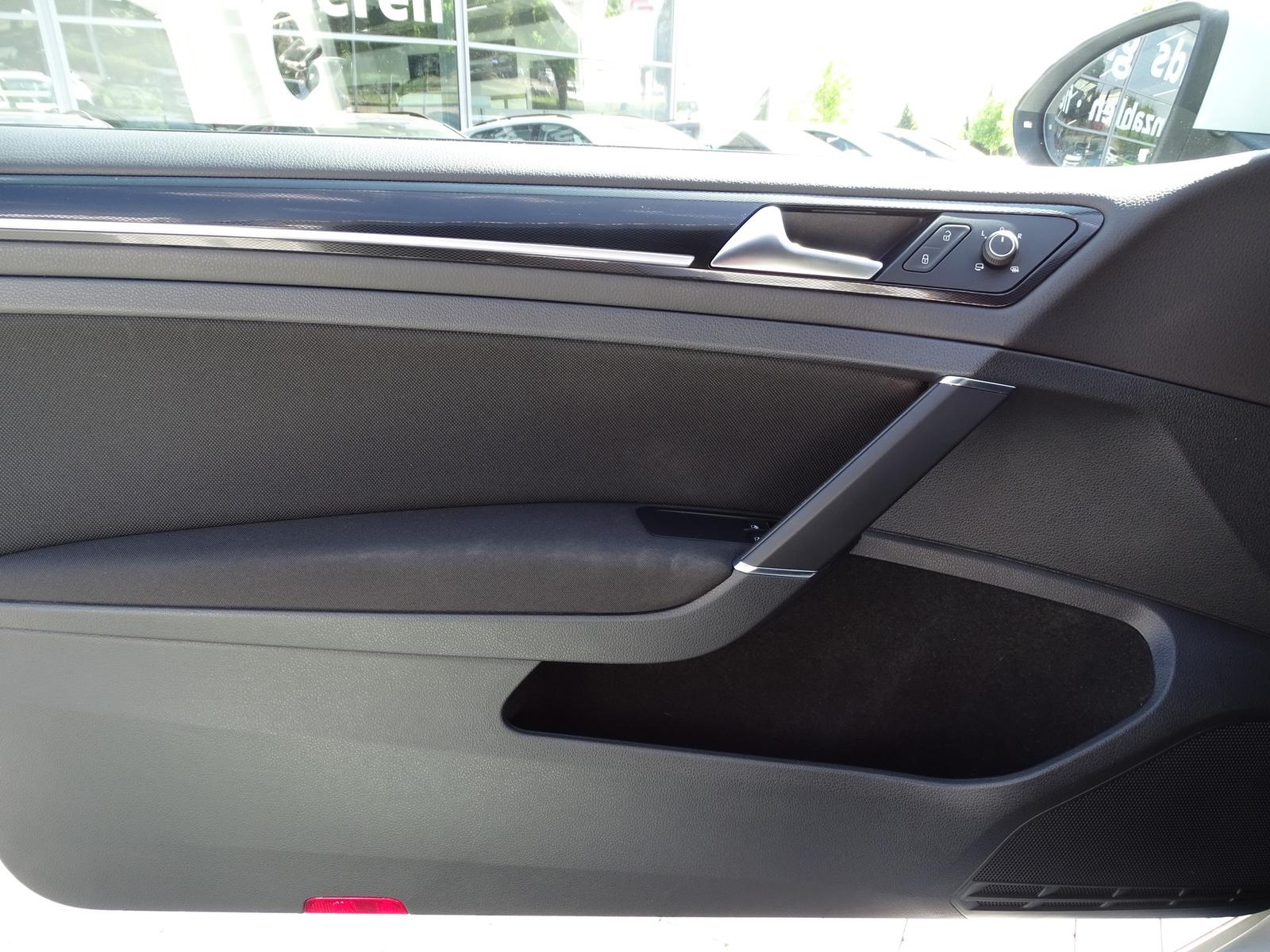 Volkswagen Golf VII 2.0 GTI BMT Bi-Xenon Dynaudio Standheiz