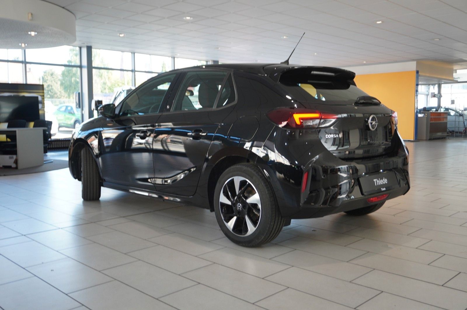 Fahrzeugabbildung Opel Corsa-e F GS SPORT 1-PHASIG NAVI/LED/VIRTU./DAB+