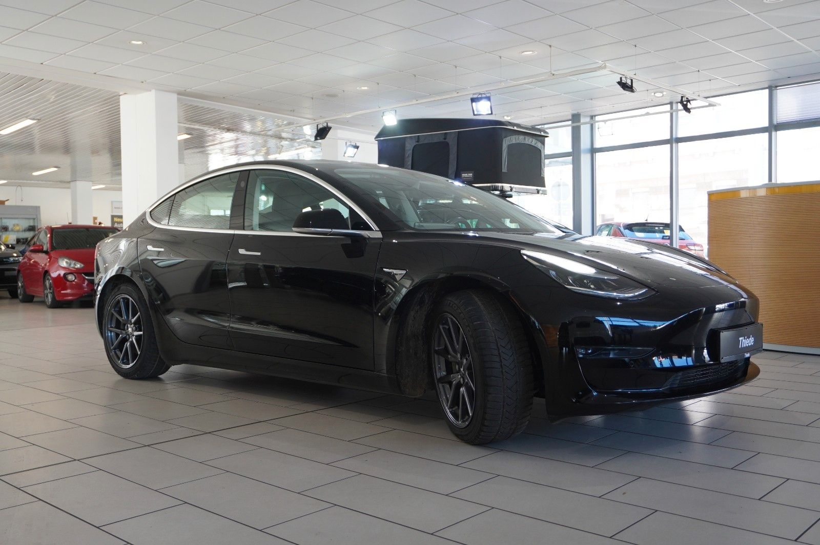 Fahrzeugabbildung Tesla Model 3 LONGRANGE DUAL-MOTOR NAVI/KAMERA/PANO/SH