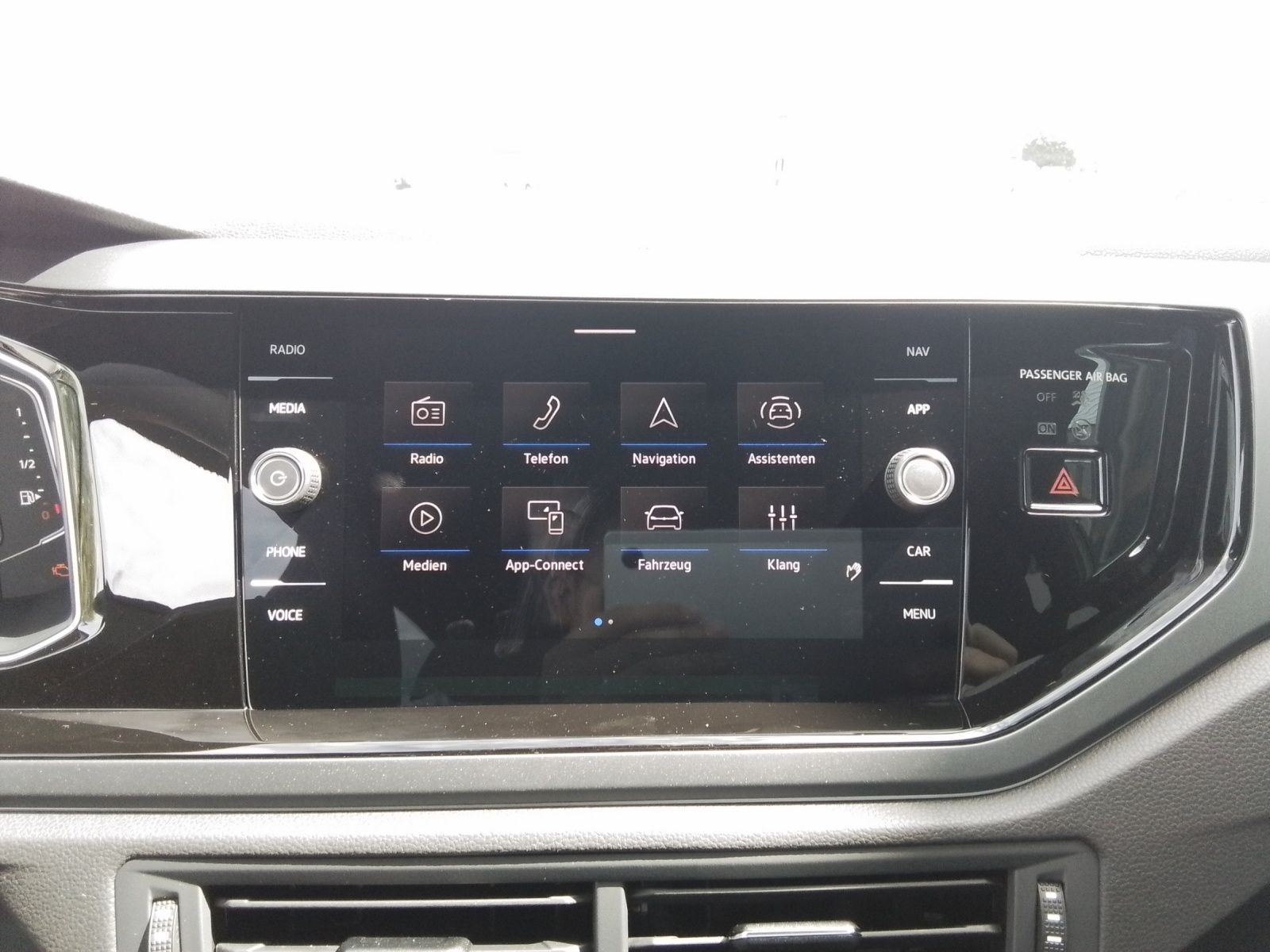 Fahrzeugabbildung Volkswagen Polo R-Line DSG NAVI LED AppConnect