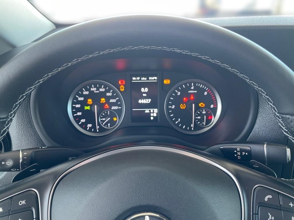 Fahrzeugabbildung Mercedes-Benz Vito 114 Kasten lang 4x4 AHK, LED, Distronic