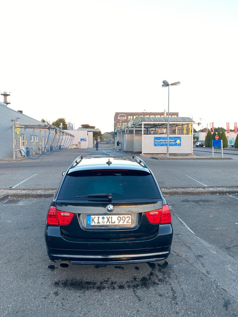BMW 318 2009 — photo 5