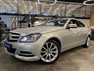 Mercedes-Benz C 180 Coupe CGI *Bi-XENON*PDC*NAVI*SHZ*