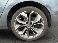 Renault Megane IV Grandtour 1.3 TCe 140 GPF BOSE-Edition