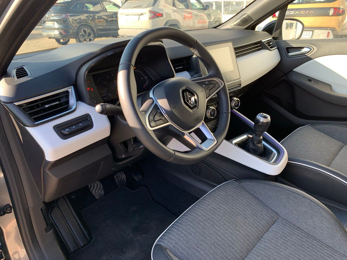 Renault Clio - Bild 10