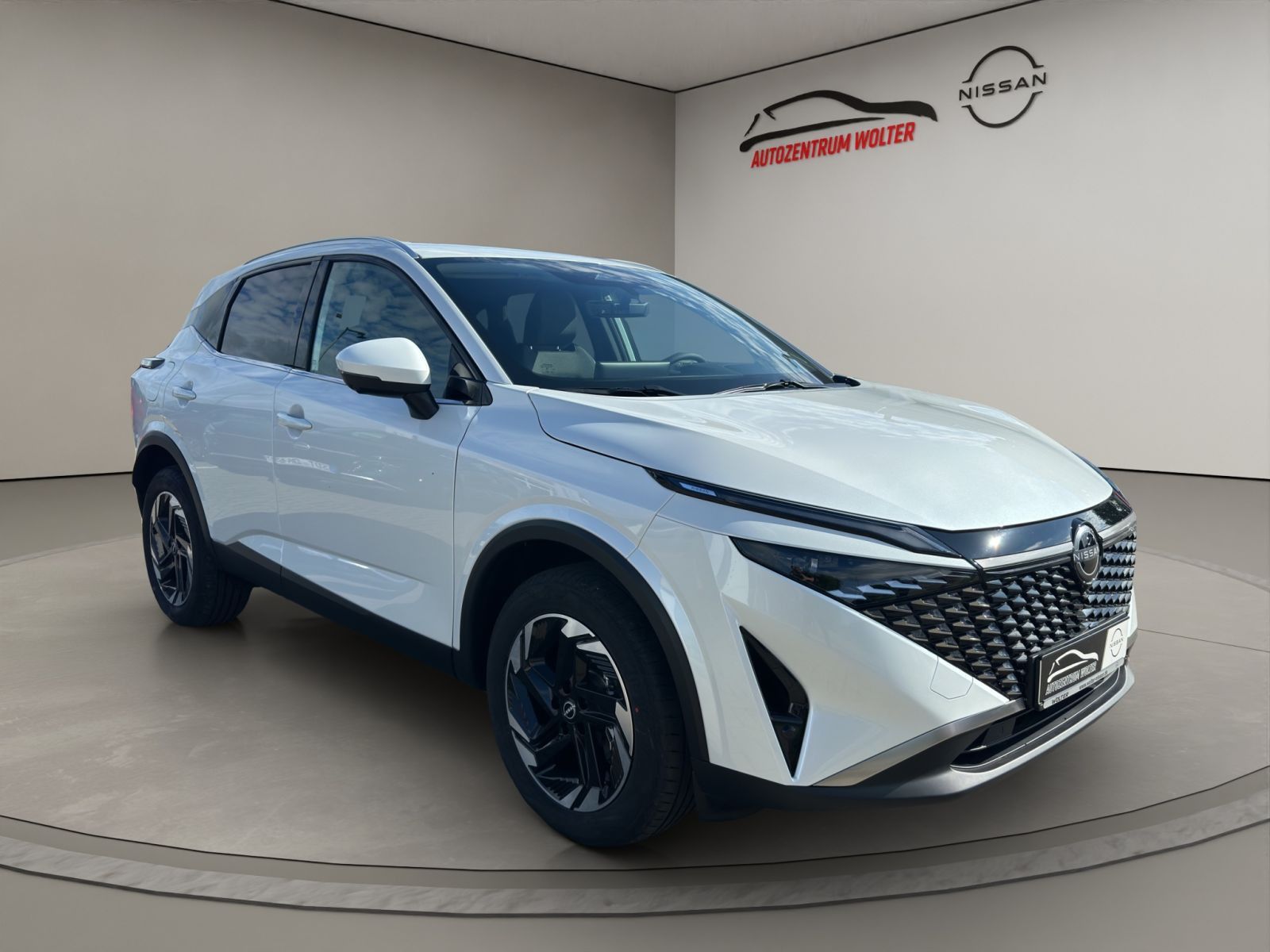 Nissan Qashqai - 1