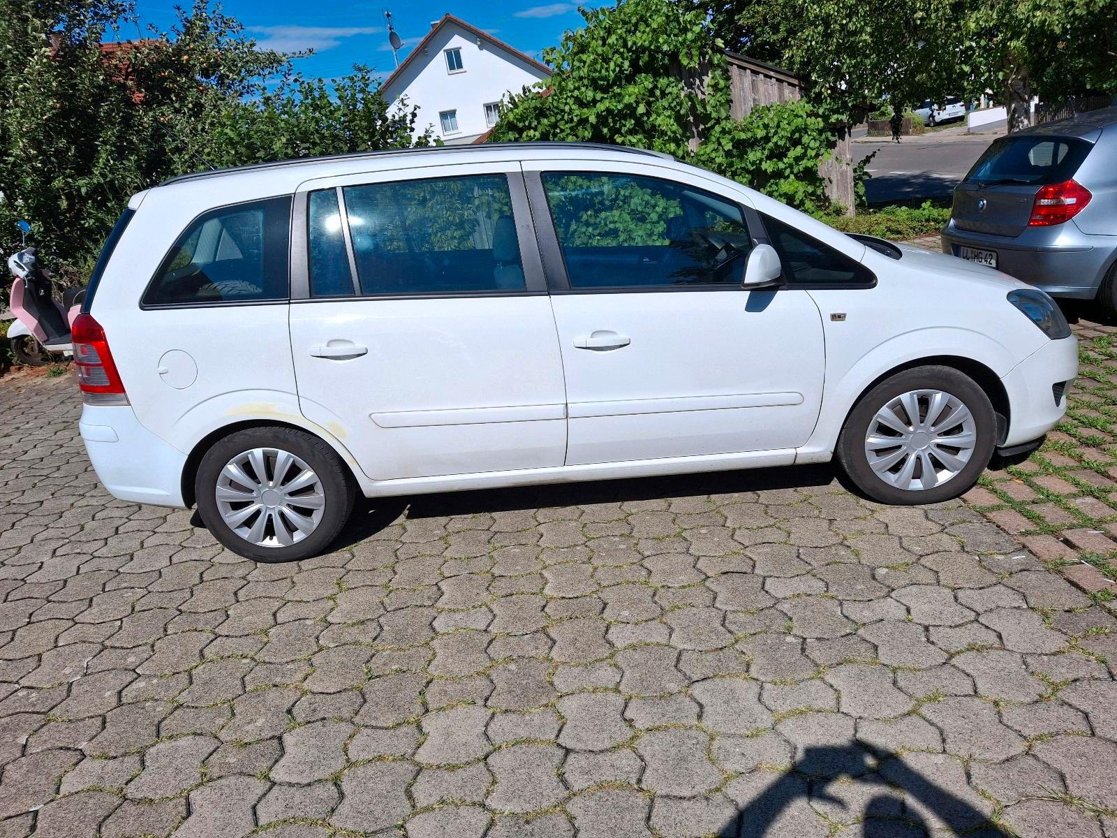 Opel Zafira, 2013