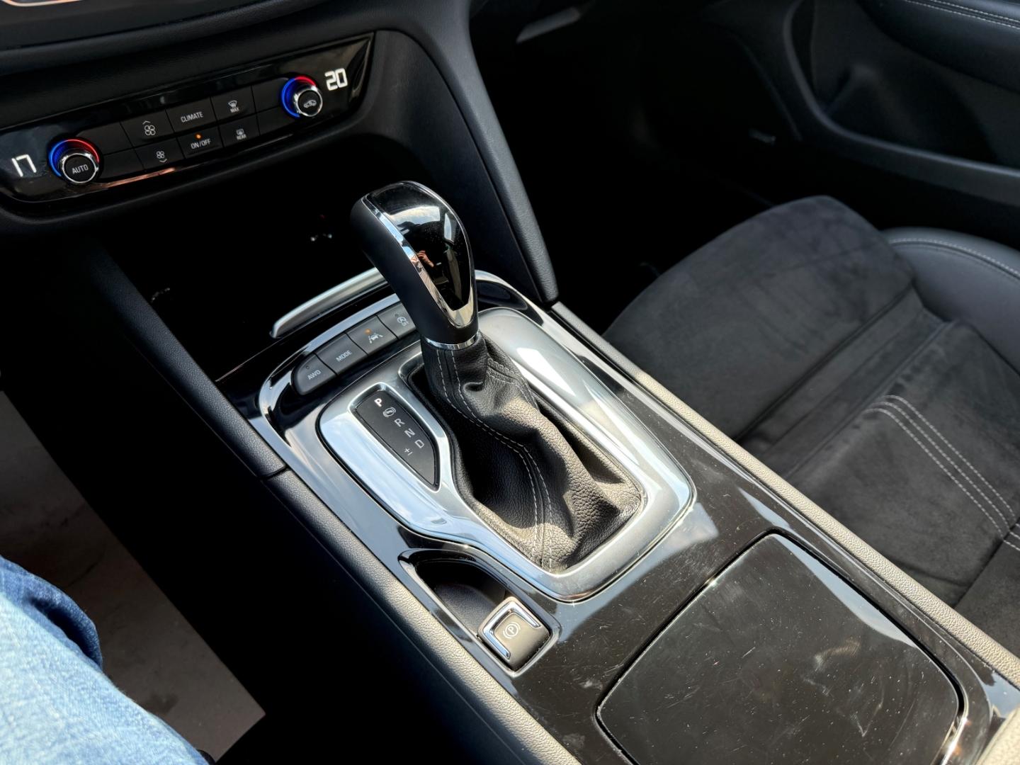 Opel Insignia B Sports Tourer GSi 4x4 Alcantara