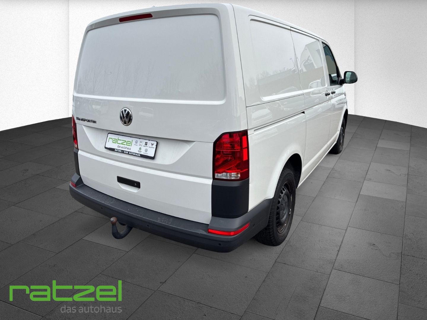 Fahrzeugabbildung Volkswagen T6.1 Kasten KR 2.0 TDI AHK DAB Parklenkass. Notb