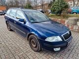 Skoda Octavia Combi Elegance - Skoda Octavia aus 2006: Elegance
