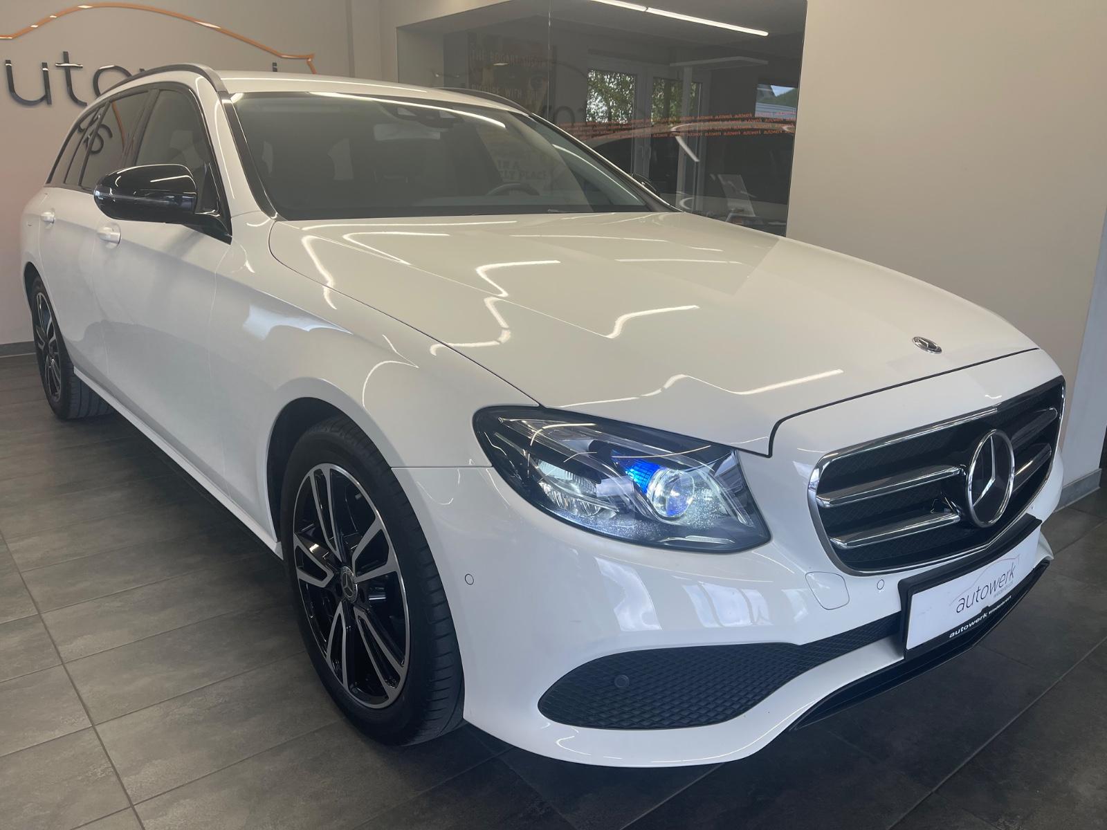 Mercedes-Benz E 220 d T Avantgarde*9G/LED/Leder/Widescr./Night