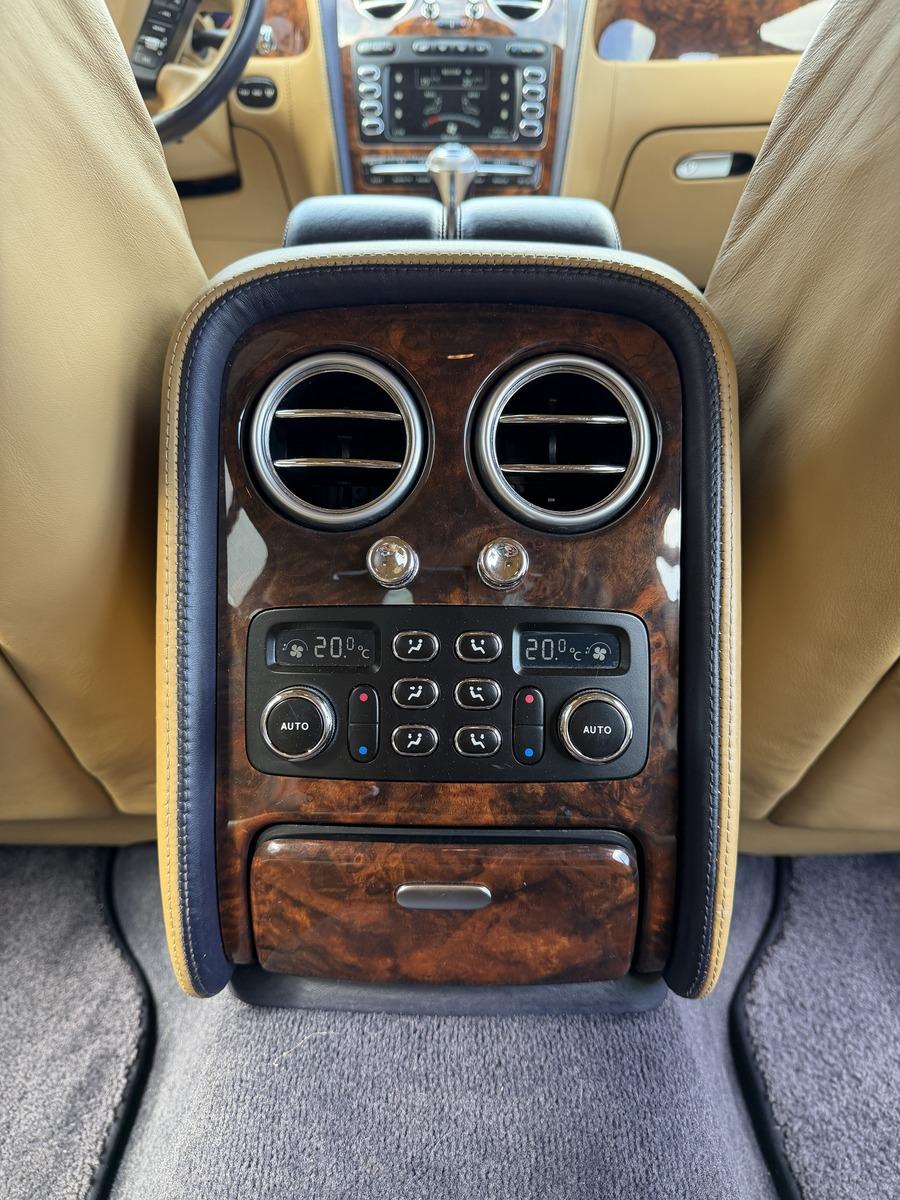 Bentley Continental Flying Spur W12 ACC/ 1 Hand