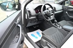 SKODA Karoq 1.5 TSI Sportline Navi CarPlay LED PDC