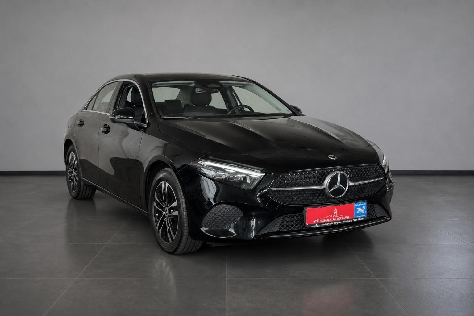 Mercedes-Benz A 250e AppleCarplay 1.Hand Schiebedach
