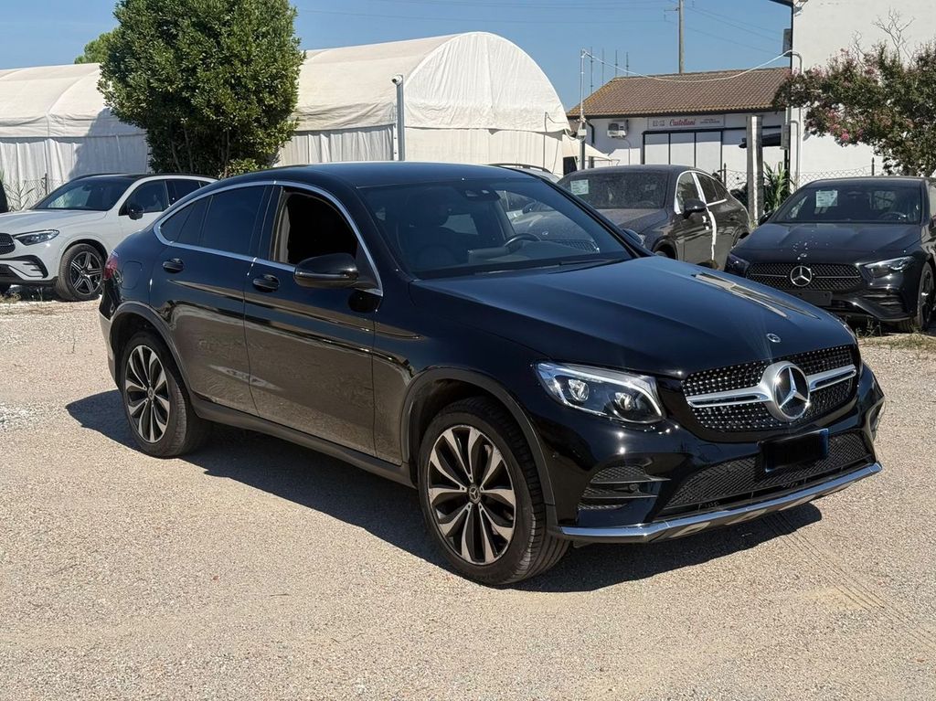 Image of Mercedes-Benz GLC 250
