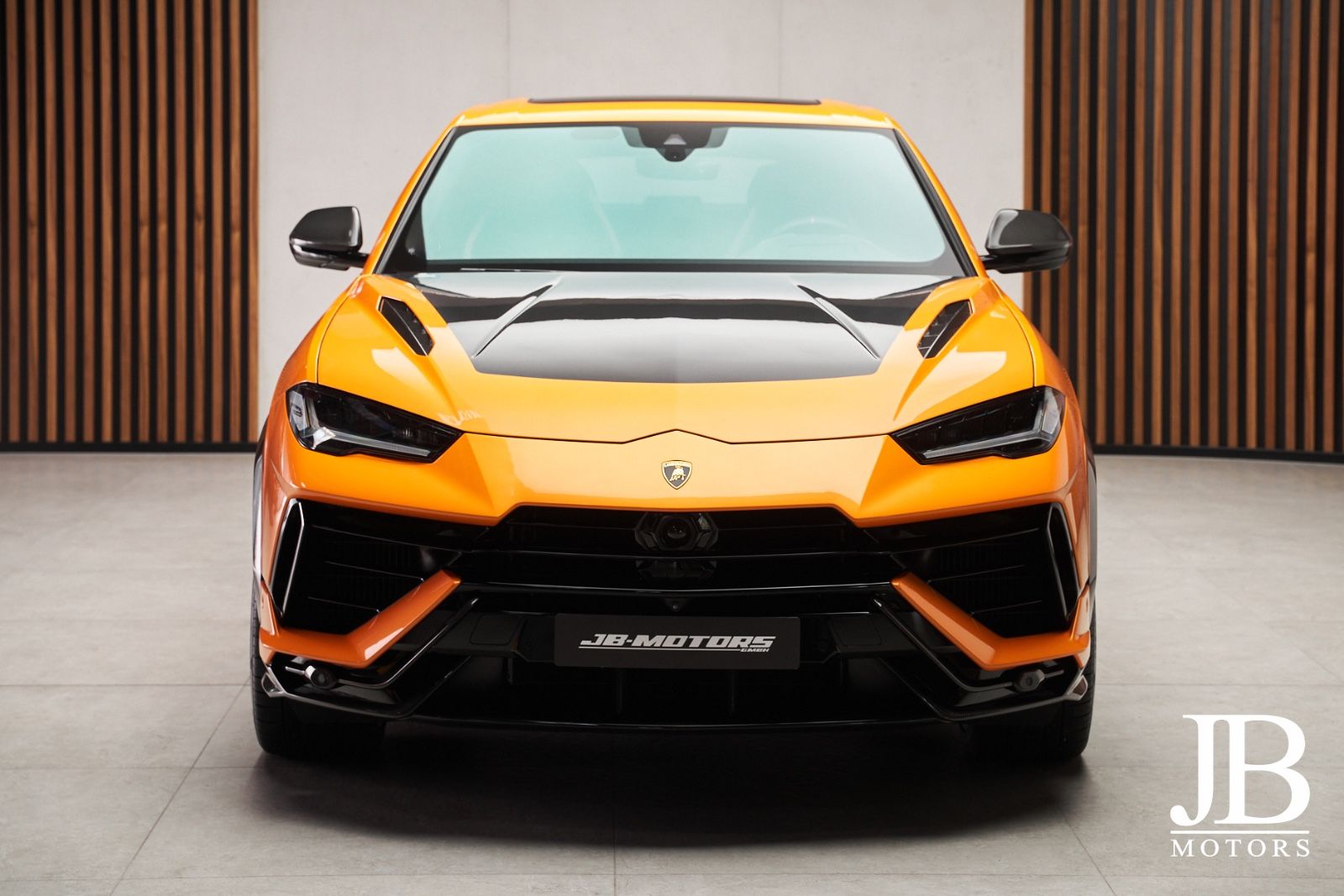 Fahrzeugabbildung Lamborghini Urus Performante Carbon Head-Up Akrapovic