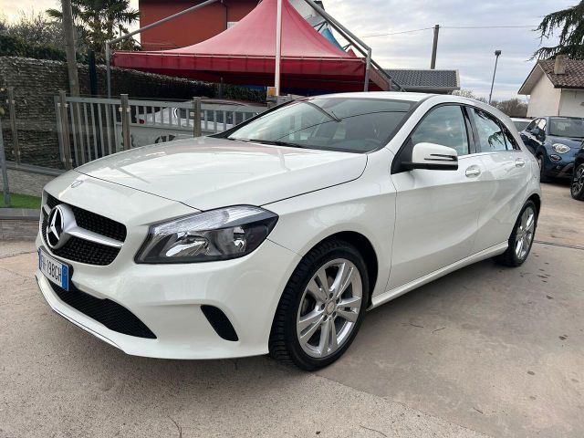 Mercedes-Benz A 180 d Sport my16