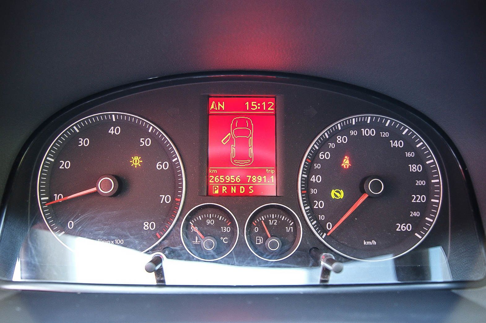 Fahrzeugabbildung Volkswagen Touran 1.4TSI DSG Highline 7-SITZE