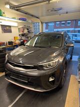 Kia Stonic 1.0 T-GDI 120 Spirit *TOP gepflegt* - Kia Stonic in Duisburg
