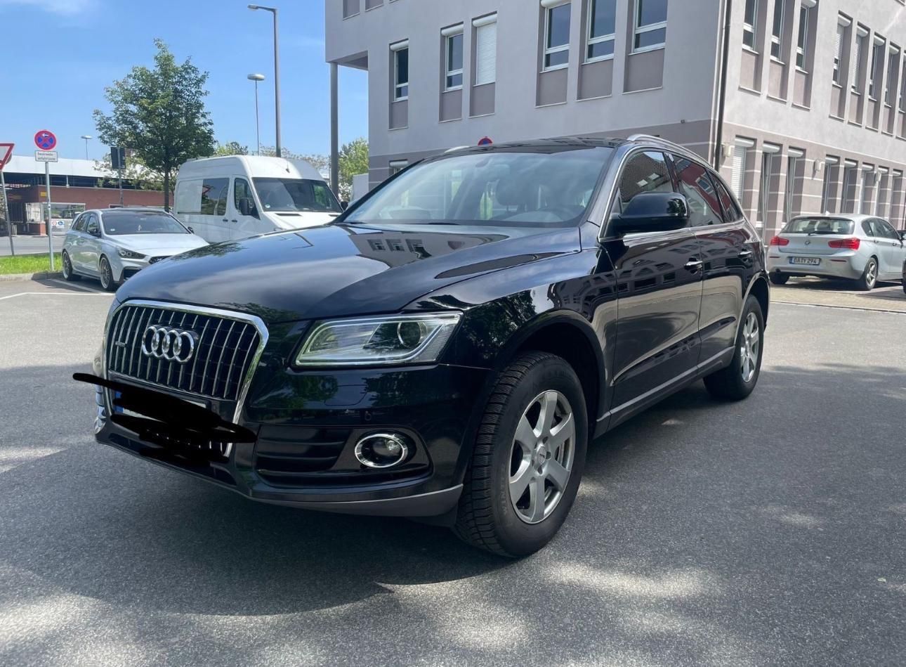 AUDI Q5 3.0 TDI S tronic quattro -