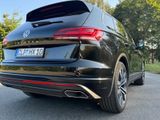 Volkswagen Touareg 3.0 V6 TDI 210kW 4MOTION Tiptronic - - Volkswagen Touareg: 2.0