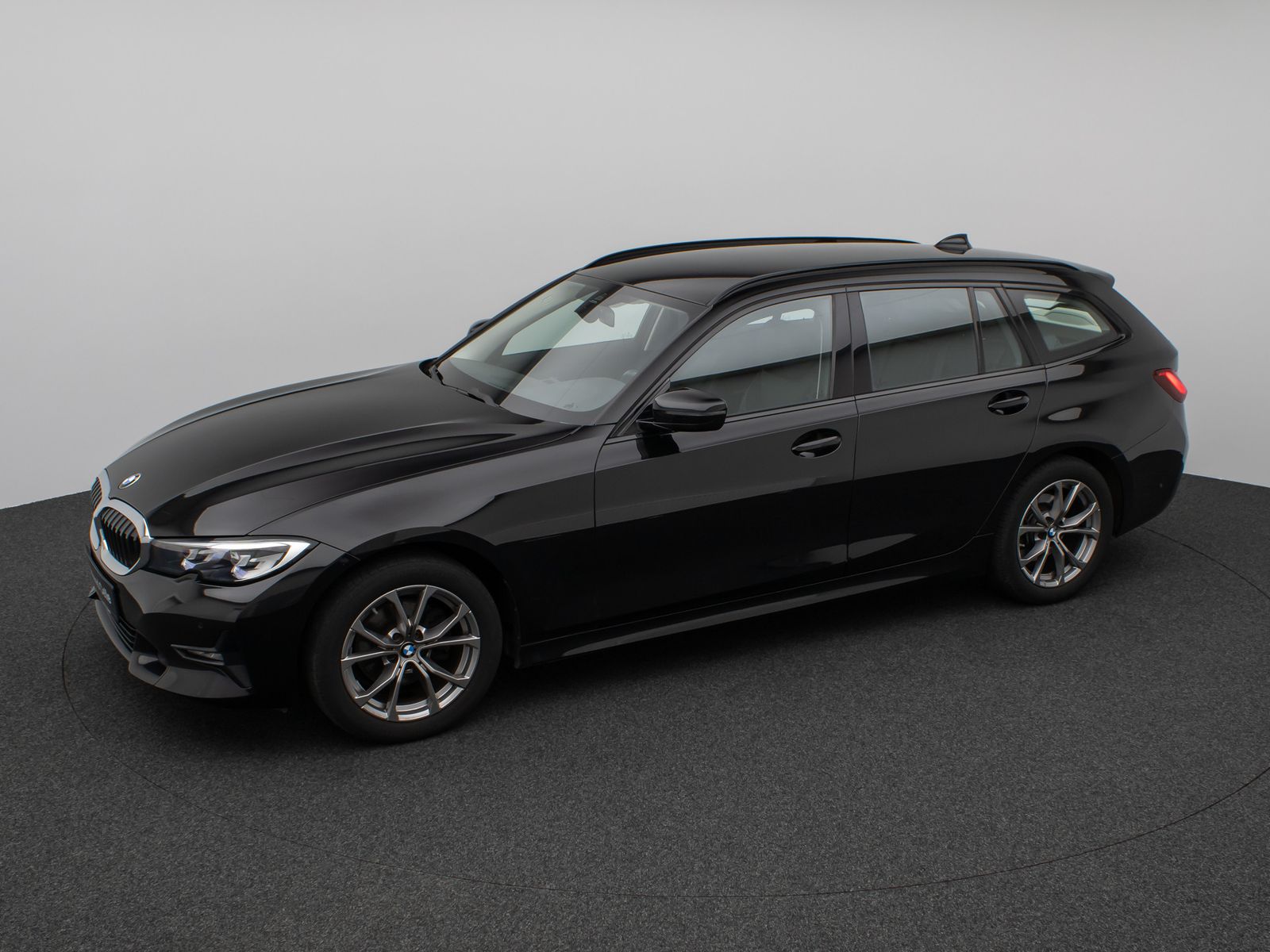 Fahrzeugabbildung BMW 320d Sport Line LED PDC Geschwindigk Indivibual