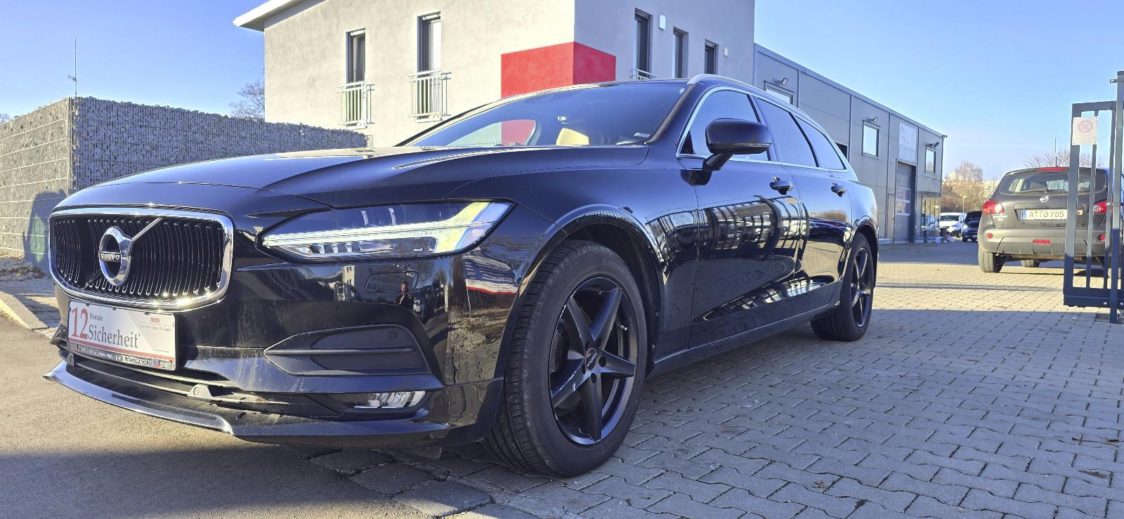 Volvo V90 Kombi Momentum D4 *LEDER*AUTOMATIK*NAVI*