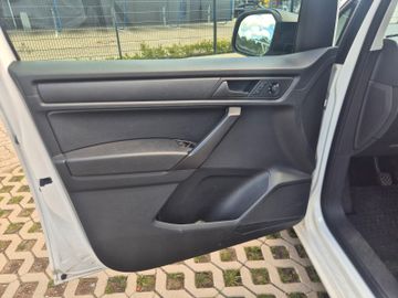Volkswagen Caddy - 11