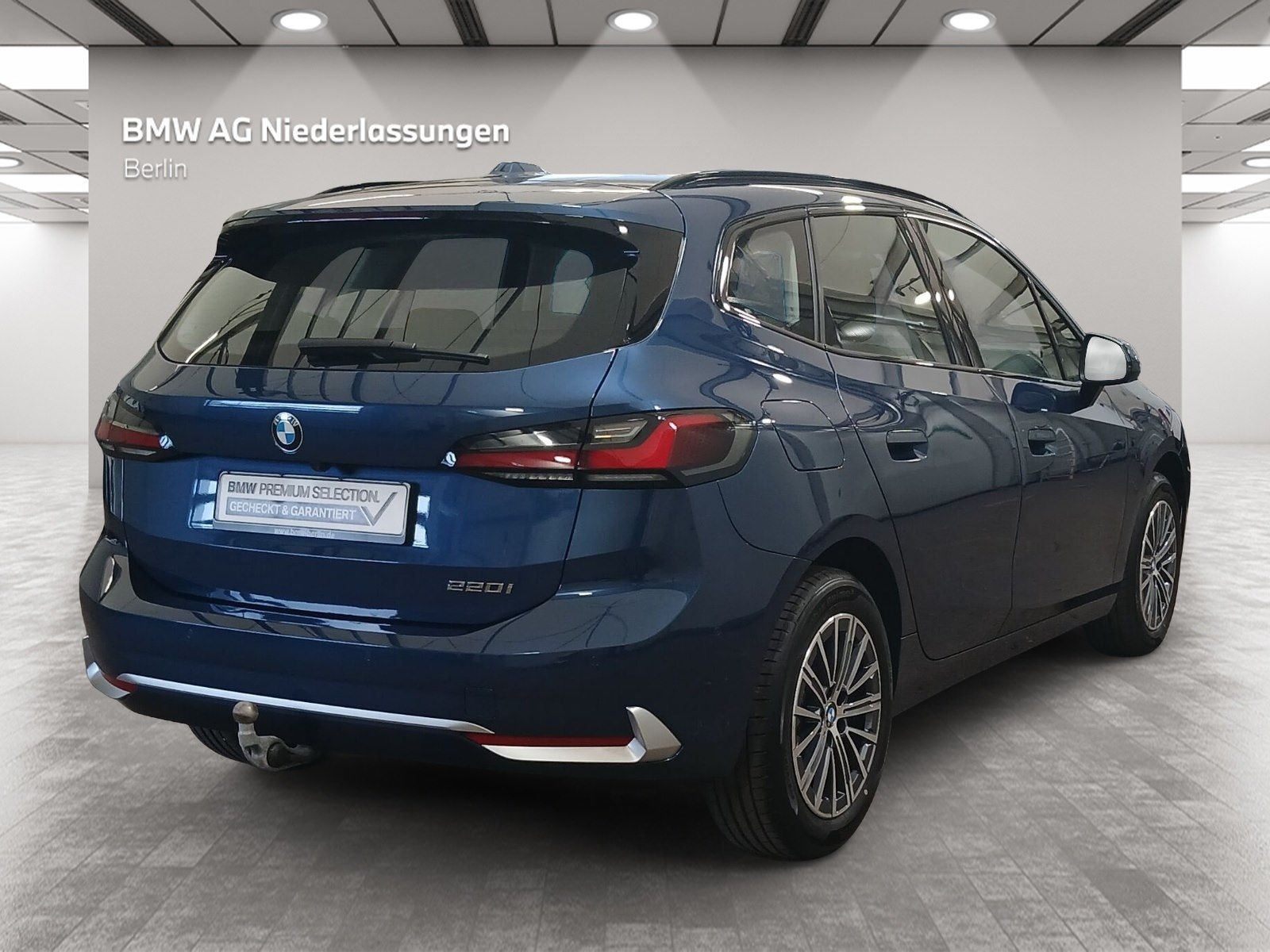 BMW 220 Active Tourer - Bild 3