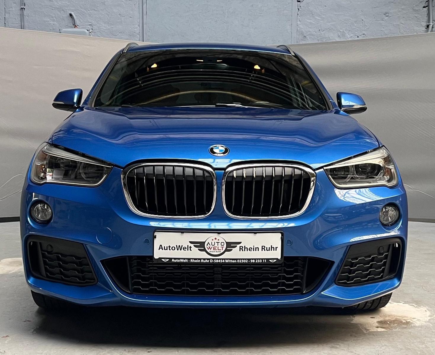 BMW X1 xDrive 20 d  M Sportpaket HUD Leder LED PANO