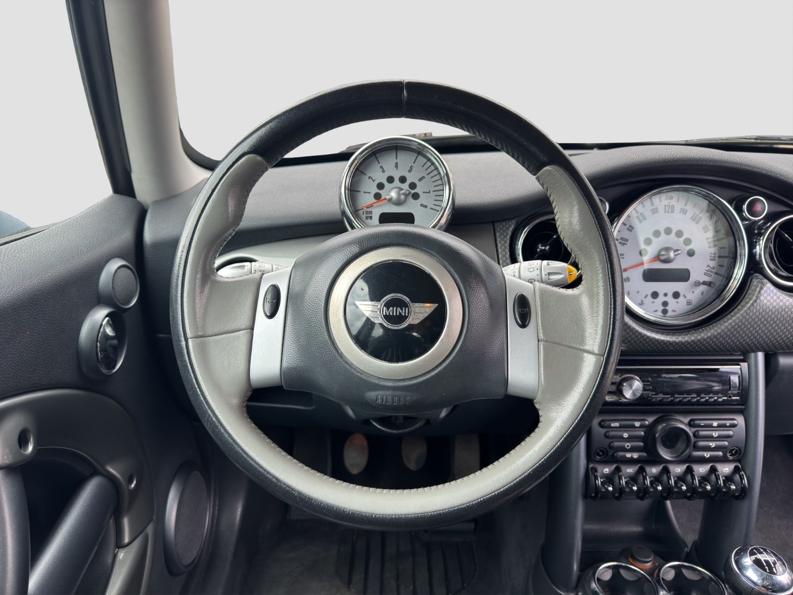 Fahrzeugabbildung MINI ONE /Klima/Sitzhz./TÜV/HU/Leder