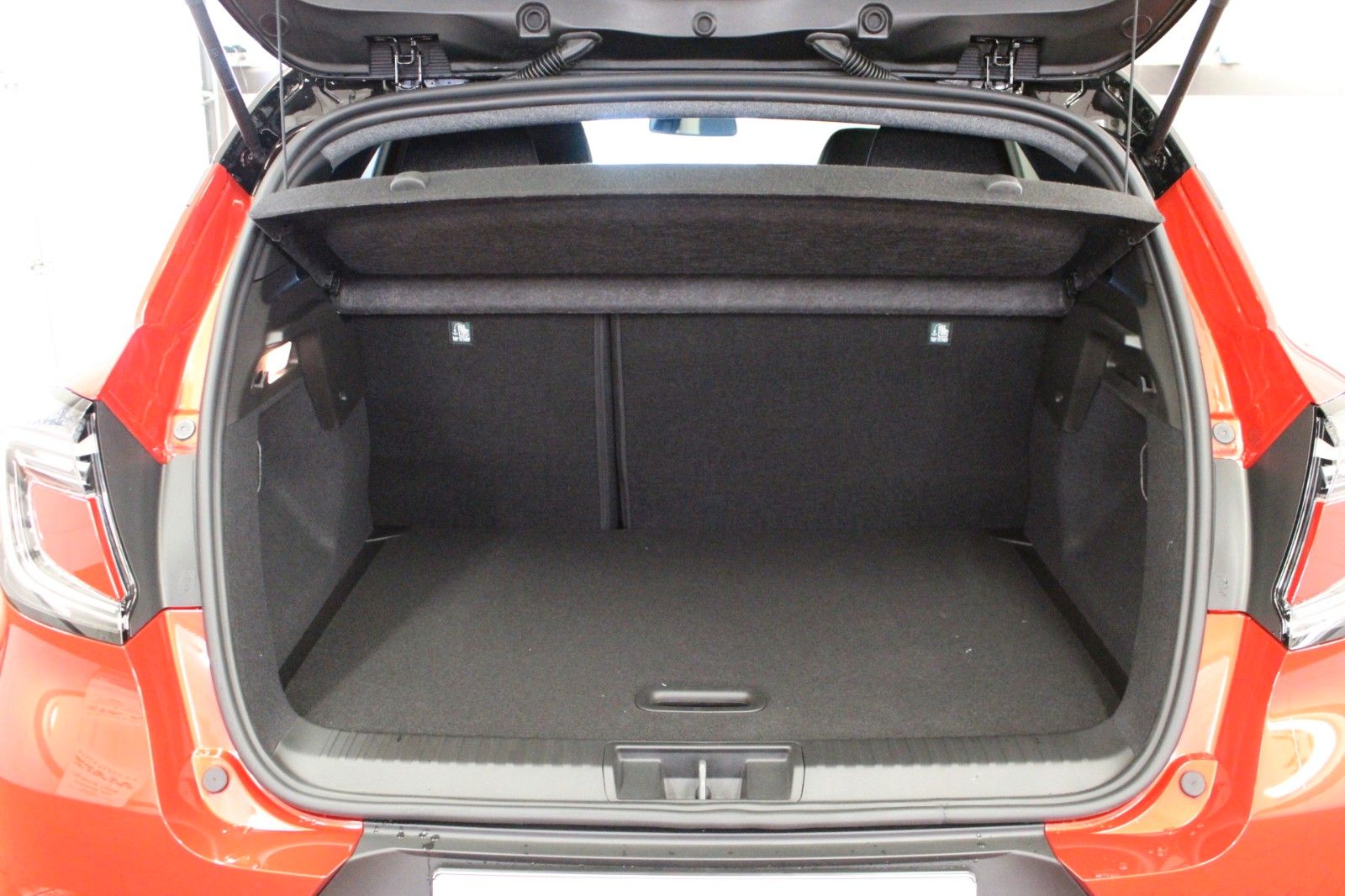 Fahrzeugabbildung Renault Captur Mild Hybrid 140 Techno *Navi* Sitzhzg*