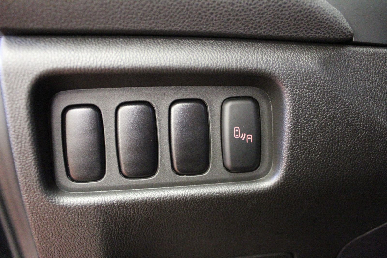 Fahrzeugabbildung Mitsubishi ASX 2.0 MIVEC CVT 2WD Spirit+