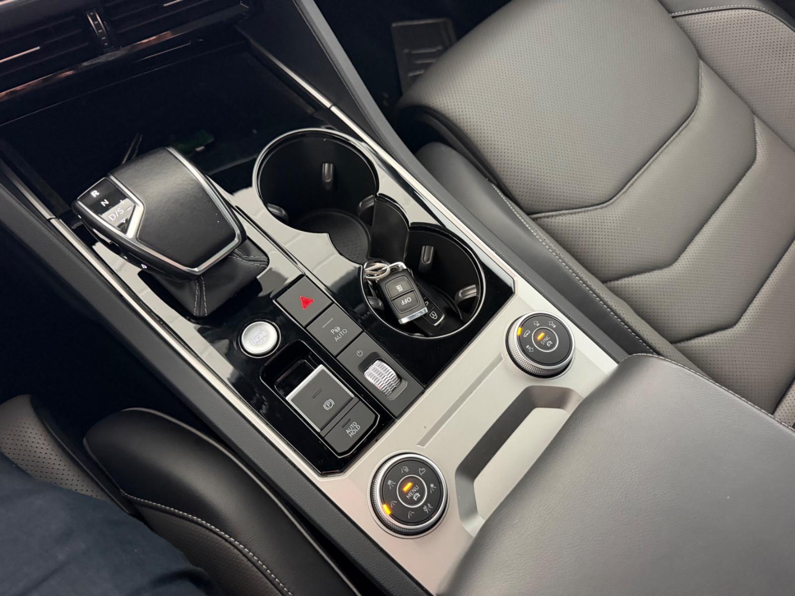 Volkswagen Touareg 3.0 TSI R-Line 4Motion Digital 360° LED