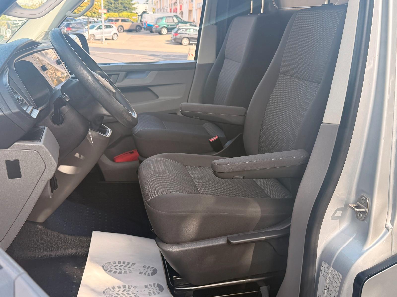 Volkswagen T6.1 2.0 TDI Transporter Kasten FWD*GR.NAVI*PDC*