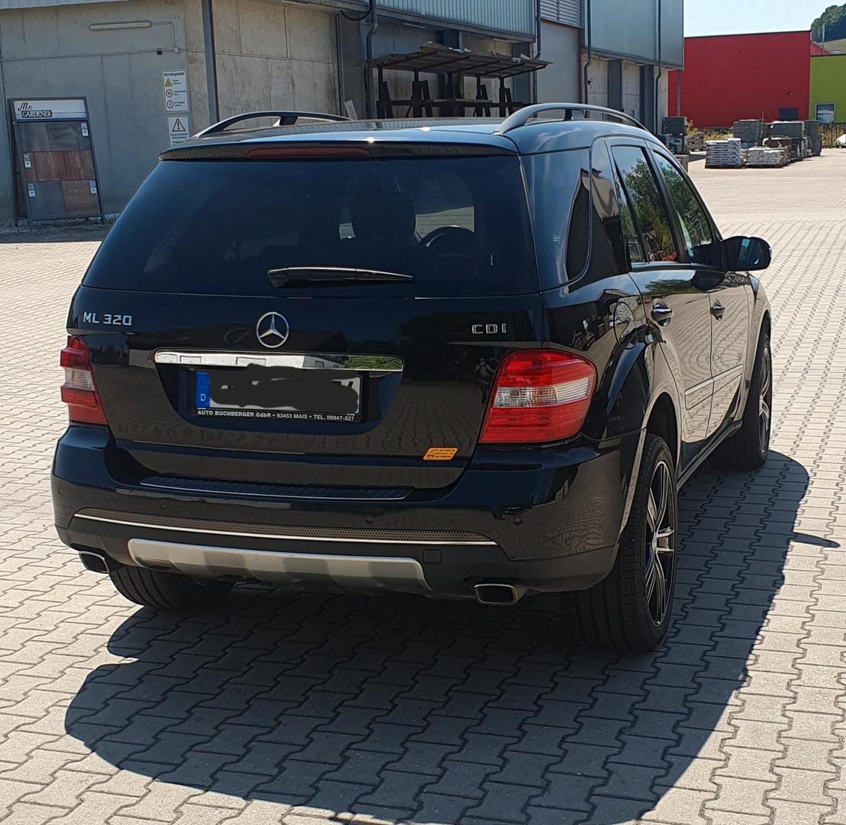 Mercedes-Benz ML 320