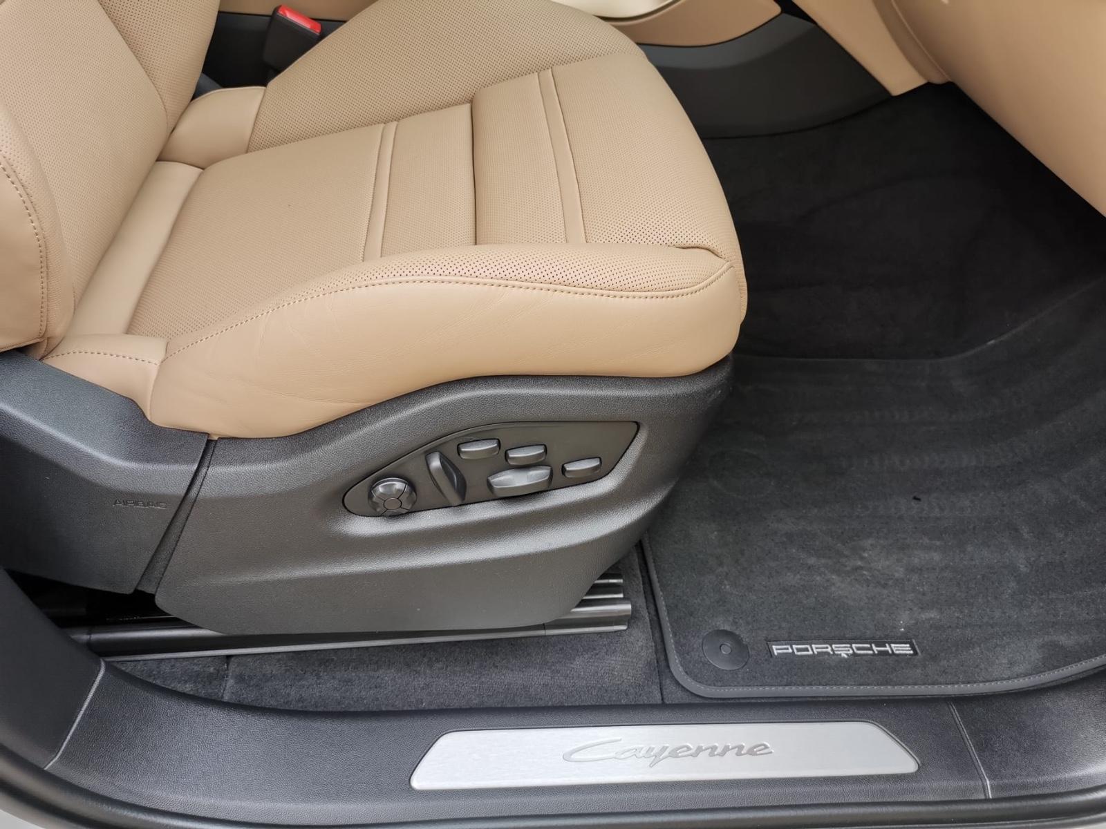 Porsche Cayenne E-Hybrid Coupe*SportDesign*KREIDE*BEIGE*