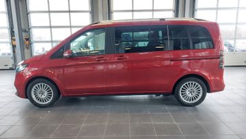 Mercedes V 220 - 6