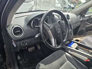Mercedes ML 320 - 6