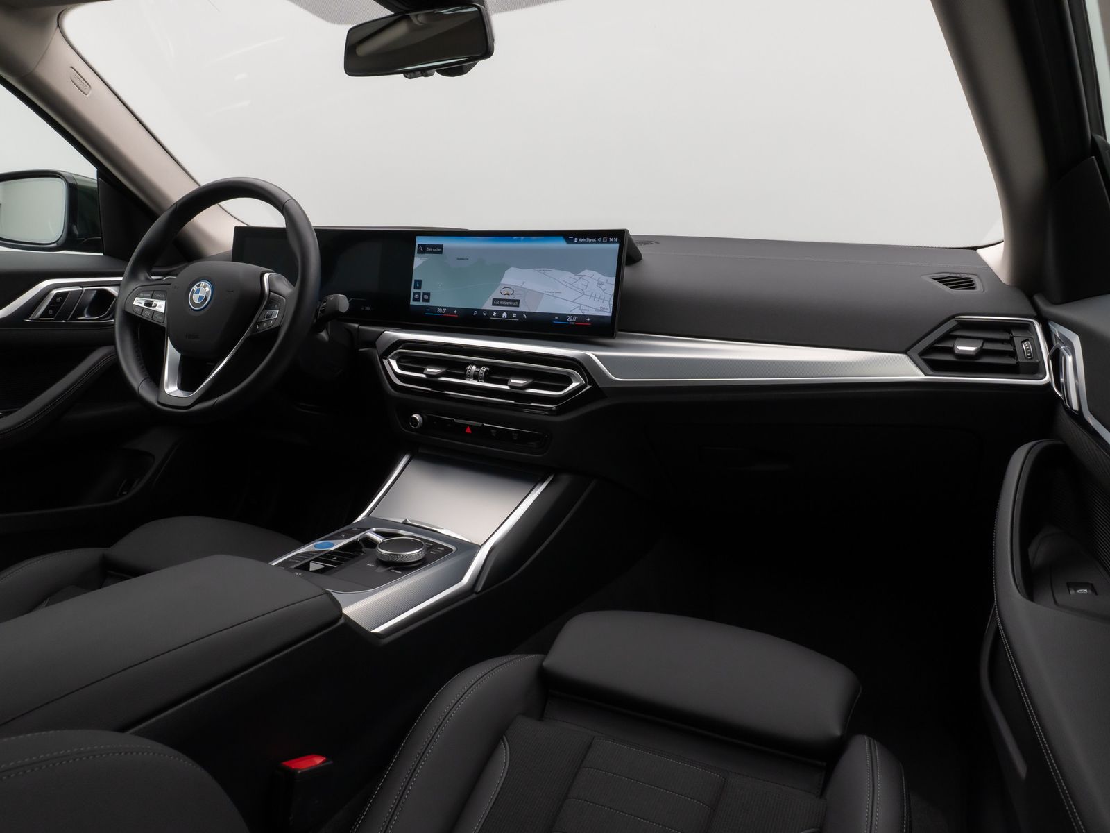 Fahrzeugabbildung BMW i4 eD40 Gran Coupè Kamera DAB HUD Alarm Komfort