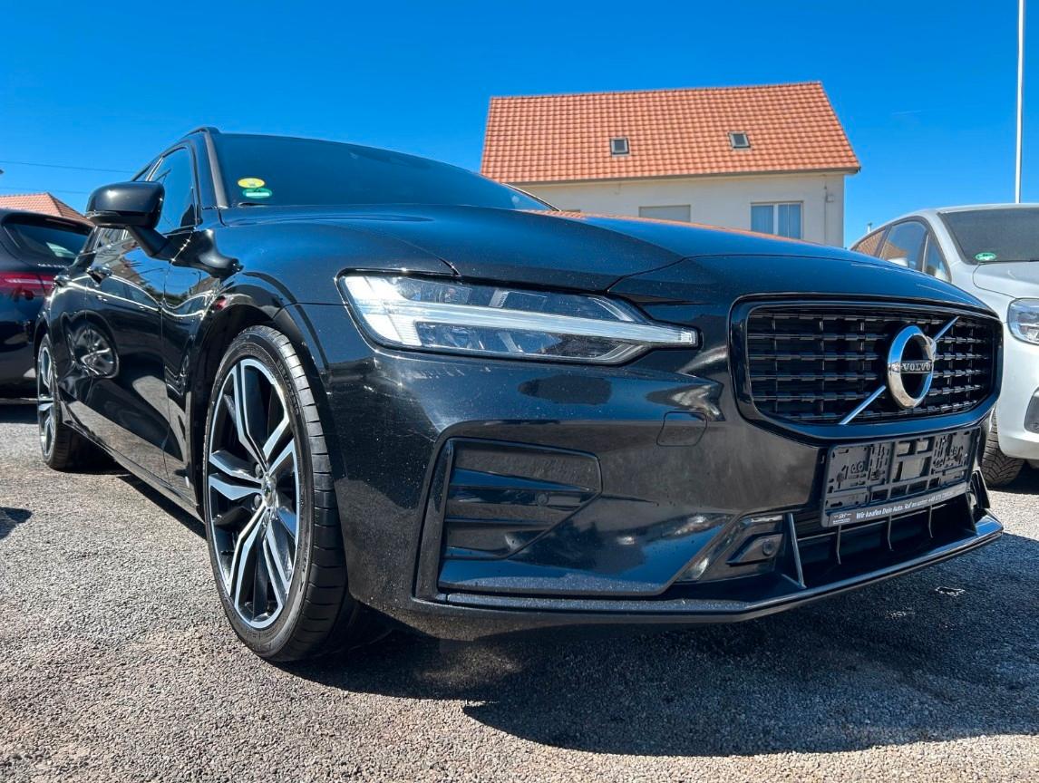 Volvo V60 R DESIGN HUD + MEMORY  + ACC