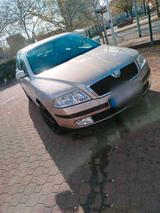 Skoda Octavia Combi 2.0 TDI PD Elegance El... - Skoda Octavia aus 2004 mit Diesel-Antrieb