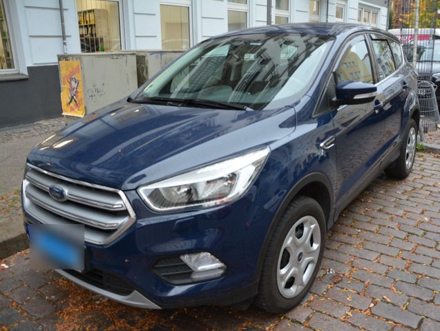 Ford Kuga Eco Boost  März 2018 -1,5 Benzin...