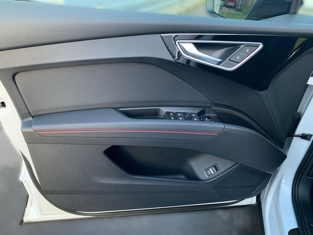 Q4 e-tron 45 S LINE MATRIX+NAVI+AHK+KAMERA+ARHUD