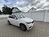 BMW X5 xDrive30d - M-Paket / Sport / 8- fach bereift - BMW X5 Gebrauchtwagen in Frankfurt