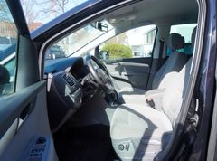 Fahrzeugabbildung Seat Alhambra Style DSG Kamera Navi 7-Sitzer Tempomat