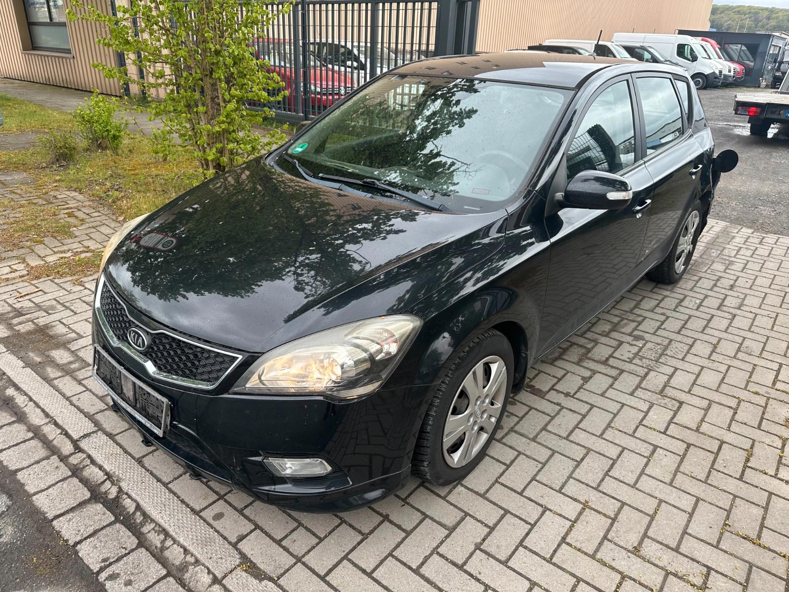 Kia cee'd / Ceed 1.6 CRDi 128PS Spirit